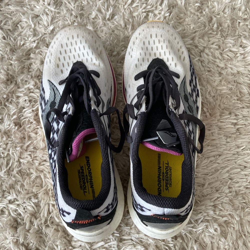 Saucony Endorphin Speed Shoes